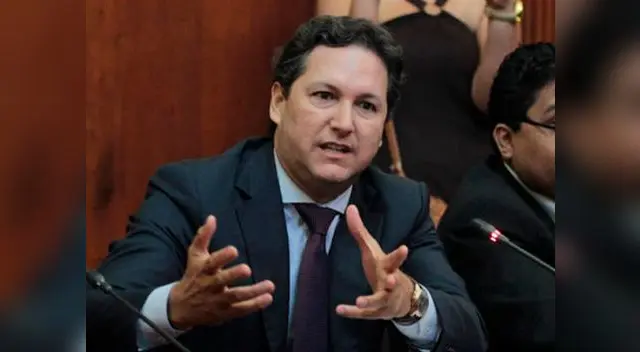 Presidente del Congreso se pronunció vía Twitter Presidente del Congreso se pronunció vía Twitter