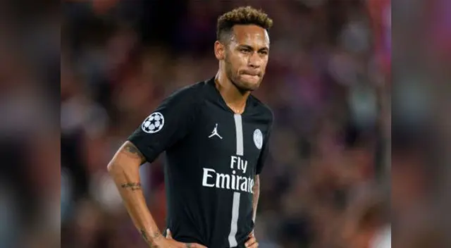 Neymar no está contento en el PSG y podría volver a Barcelona Neymar no está contento en el PSG y podría volver a Barcelona