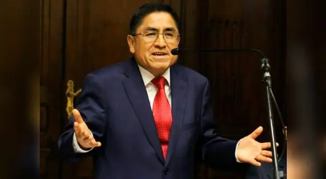 César Hinostroza fugó pese a la orden de impedimento de salida César Hinostroza fugó pese a la orden de impedimento de salida