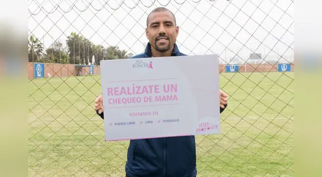 Presente en la campaña Tetas con Próposito