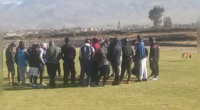 Dos días sin entrenadr tiene los jugadores del Sportivo Huracán. FOTO: César Condori