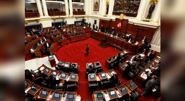 Congreso cita a premier y al ministro de Justicia para explicar fuga de Hinostroza