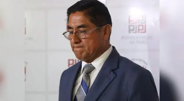 Abogado afirmó hace dos días que César Hinostroza se encontraba en Lima