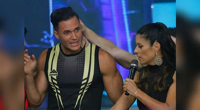 Español fue cuestionado en pleno programa Español fue cuestionado en pleno programa