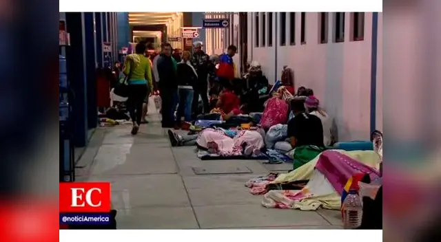 Cientos de venezolanos siguen llegando al Perú a través de Tumbes Cientos de venezolanos siguen llegando al Perú a través de Tumbes