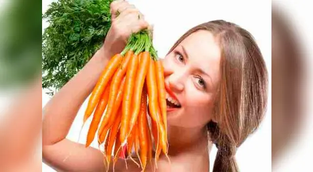 Las vitaminas C y E de las zanahorias ayudan a mejorar la circulación de la sangre del cuero cabelludo, previniendo la presencia de canas prematuras Las vitaminas C y E de las zanahorias ayudan a mejorar la circulación de la sangre del cuero cabelludo, previniendo la presencia de canas prematuras