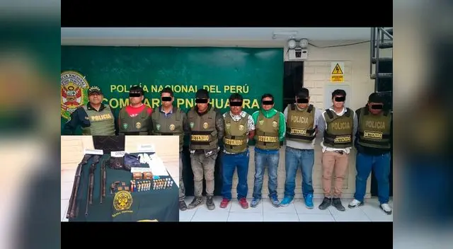 Los detenidos son investigados por agentes PNP de la comisaría de Huaura Los detenidos son investigados por agentes PNP de la comisaría de Huaura