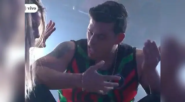 Christian Domínguez tuvo que ser atendido de emergencia tras recibir duro golpe en la cara