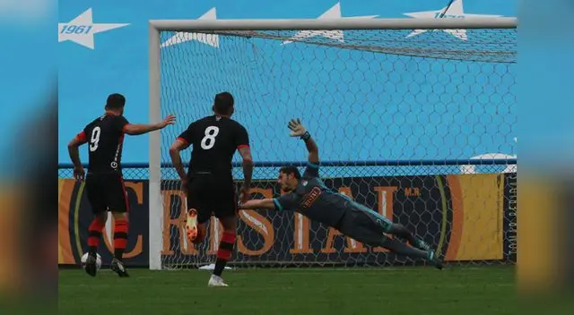 Al portero Álvarez le da igual cual será el rival de la final Al portero Álvarez le da igual cual será el rival de la final