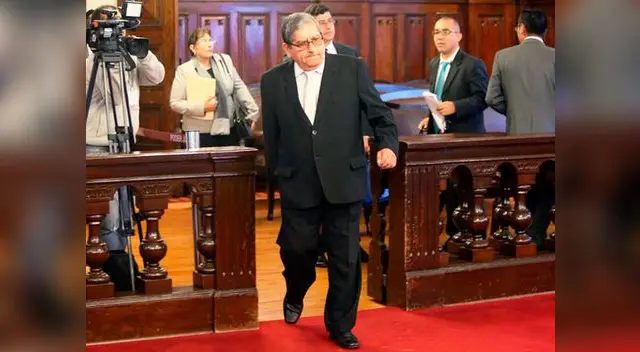 Poder Judicial dictó 18 meses de prisión preventiva contra ex consejero Julio Gutiérrez Pebe