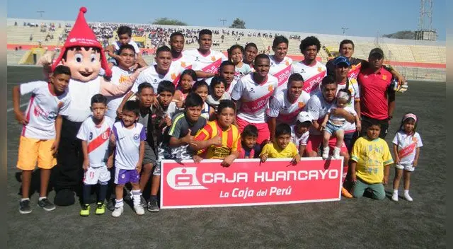 Este el equipo del Grau que inició las acciones FOTO: Roberto Saavedra