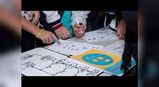 Niñas aprenderán más sobre materia de ciencias y números Niñas aprenderán más sobre materia de ciencias y números