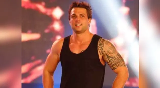 ¿Nicola Porcella envía indirecta a Angie Arizaga durante fiesta de Halloween?