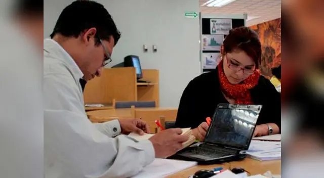 Solo un 24% de profesionales cuenta con estudios de posgrado en Perú