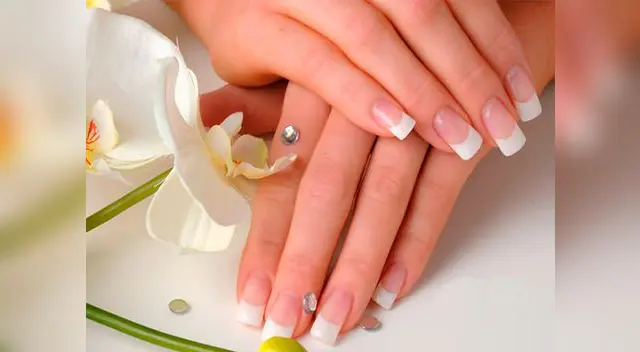 Analiza que tipo de uña tienes y que cuidado le corresponde Analiza que tipo de uña tienes y que cuidado le corresponde