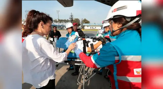 Avión de la Fuerza Aérea del Perú trasladó a Lima a los menores afectados de accidente en Chachapoyas Avión de la Fuerza Aérea del Perú trasladó a Lima a los menores afectados de accidente en Chachapoyas