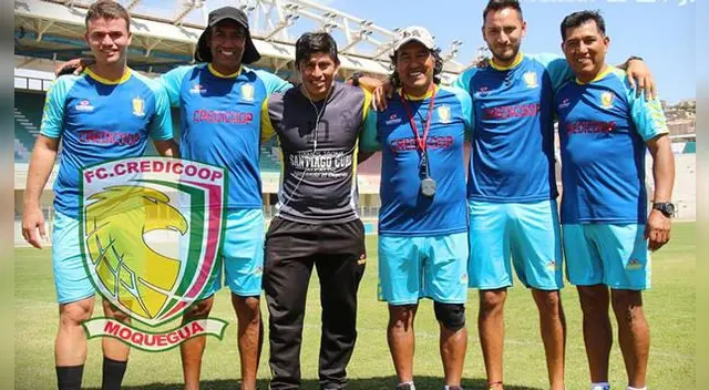 Lizandro Barbarán (cuarto de izquierda a derecha) junto a su comando técnico. FOTO: Deportes Luminar Lizandro Barbarán (cuarto de izquierda a derecha) junto a su comando técnico. FOTO: Deportes Luminar