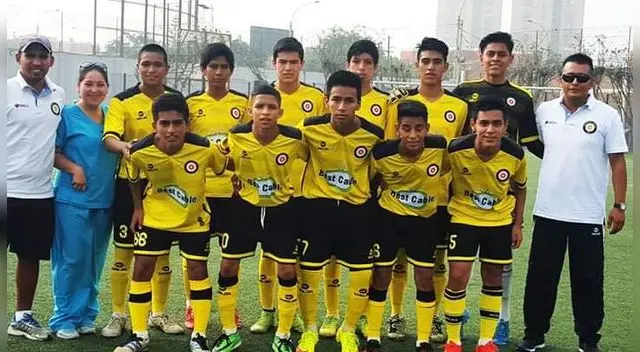 Cuando jugaba en Coopsol