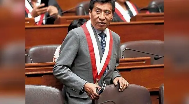 Moisés Mamano: Aeromoza denunció al congresista ante la PNP por tocamientos indebidos Moisés Mamano: Aeromoza denunció al congresista ante la PNP por tocamientos indebidos