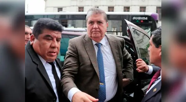 Familiares visitan a Alan García Familiares visitan a Alan García