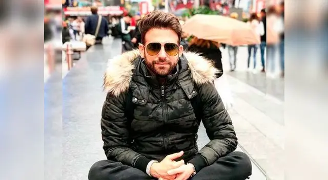 Rodrigo González muestra fotografía de su adolescencia y causa alboroto