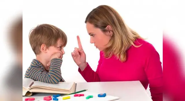 Escucha y dialoga siempre con ellos Escucha y dialoga siempre con ellos