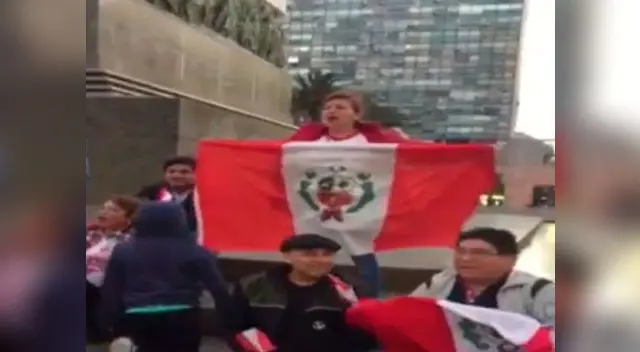 Peruanos protestan en contra de asilo político para Alan García     