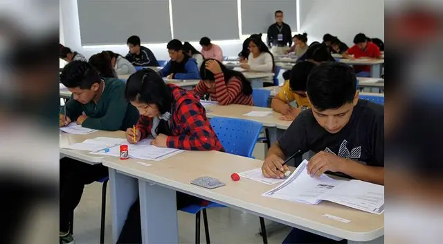 Uno de los requisitos que se debe cumplir para inscribirse al ENP es registrar alto rendimiento escolar Uno de los requisitos que se debe cumplir para inscribirse al ENP es registrar alto rendimiento escolar