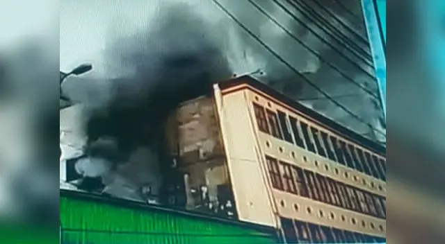Se registró un incendio en el Cercado de Lima   