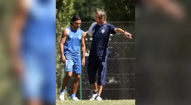 Gareca con Cubero cuando dirigía Vélez Gareca con Cubero cuando dirigía Vélez