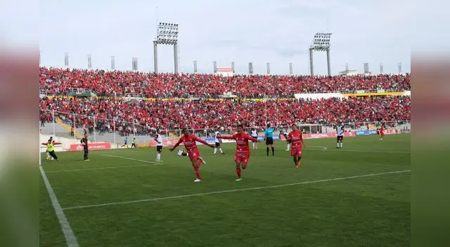 Junior Ross celebra su conquista