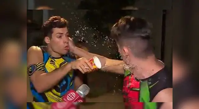 Patricio Parodi pierde los papeles durante entrevista y 'agrede' a Ignacio Baladán Patricio Parodi pierde los papeles durante entrevista y 'agrede' a Ignacio Baladán