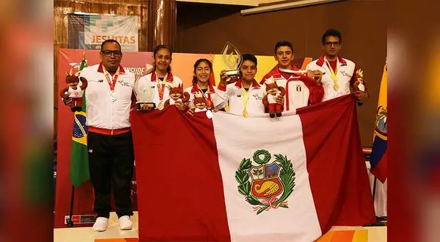 Participan atletas entre los 12 y 14 años de edad Participan atletas entre los 12 y 14 años de edad