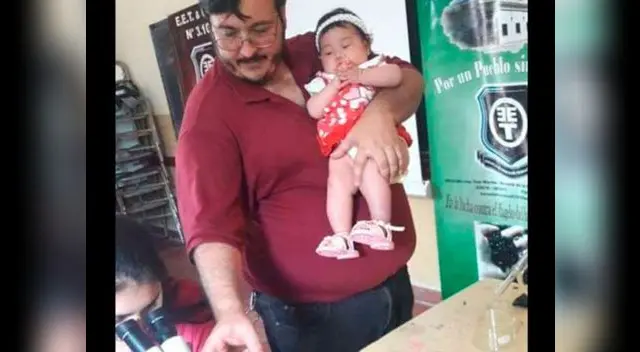 Profesor conmueve las redes sociales Profesor conmueve las redes sociales