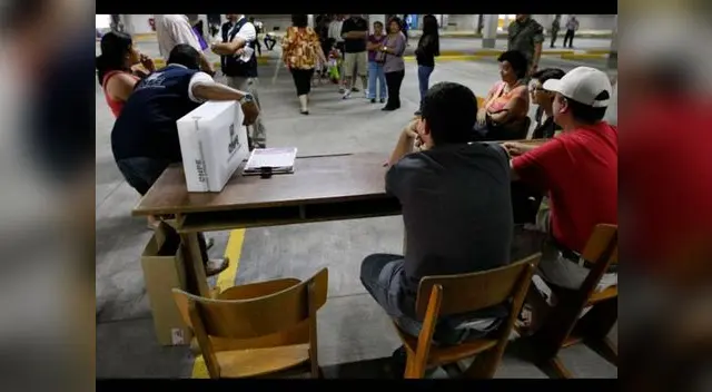 El curioso hecho ocurrió en la mesa 003260, del colegio Gastón Vidal Porturas