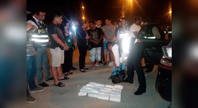 Policía encontró un maletín lleno de droga Policía encontró un maletín lleno de droga