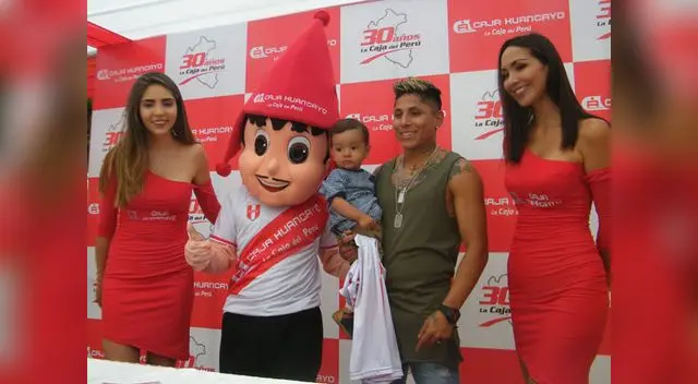 Nadie se perdió una foto con la 'Pulga'. FOTO: Roberto Saavedra