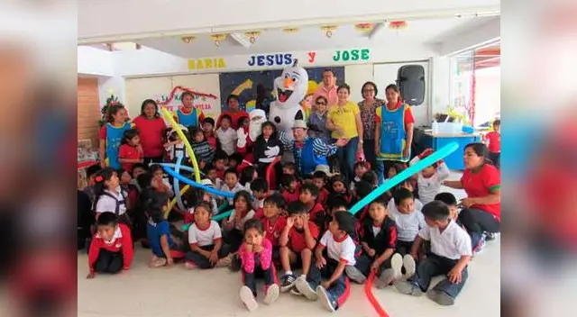 Navidad: niños de Chilca disfrutaron del espíritu navideño con increíble show