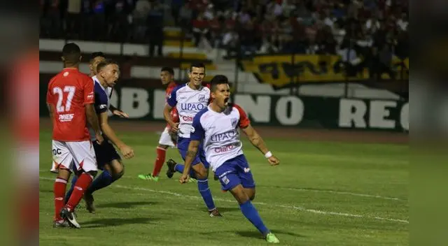 Lagos celebra su tanto de cabeza