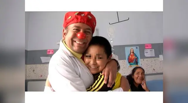 Doctor Arizaka se transforma en fiestas en payaso humanitario Doctor Arizaka se transforma en fiestas en payaso humanitario