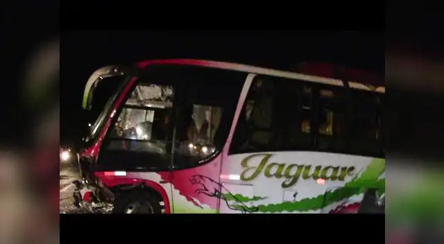 Bus de la empresa Jaguar fue interceptado por banda en La Libertad
