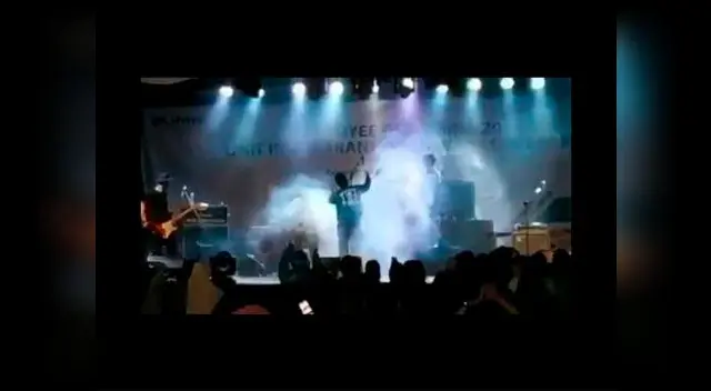 Músicos y espectadores mueren al ser arrasados por tsunami Músicos y espectadores mueren al ser arrasados por tsunami