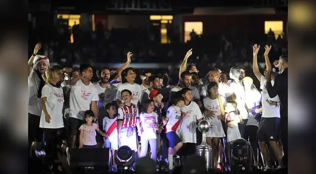 River de fiesta River de fiesta