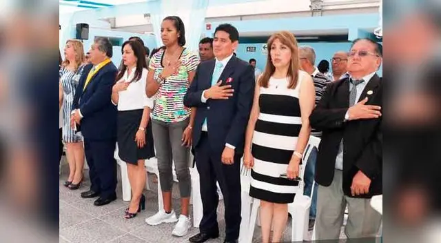 Facebook: Leyla Chihuán es troleada por lucir esta vestimenta en inauguración en Breña