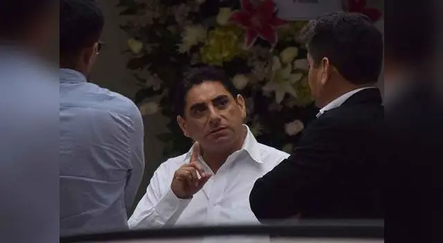 Cómicos Carlos Álvarez y Arturo Álvarez están muy afectados y reciben solidaridad de sus colegas