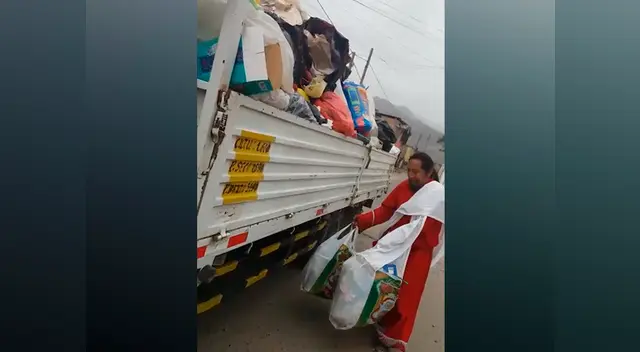 Con apoyo de su iglesia brindó servicio de recojo de basura en VMT