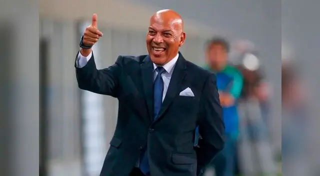 Roberto Mosquera es nominado entre los 10 mejores técnicos de Sudamérica