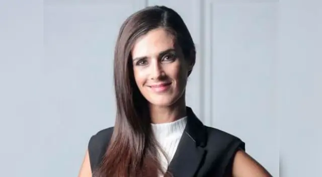 Vanessa Saba posa con sexy bikini a sus 43 años