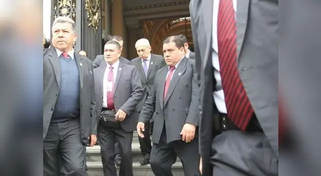 Pedro Chávarry denuncia fomento de actos violentos en su contra Pedro Chávarry denuncia fomento de actos violentos en su contra