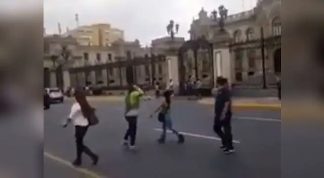 Manifestación contra el mandatario sorprende